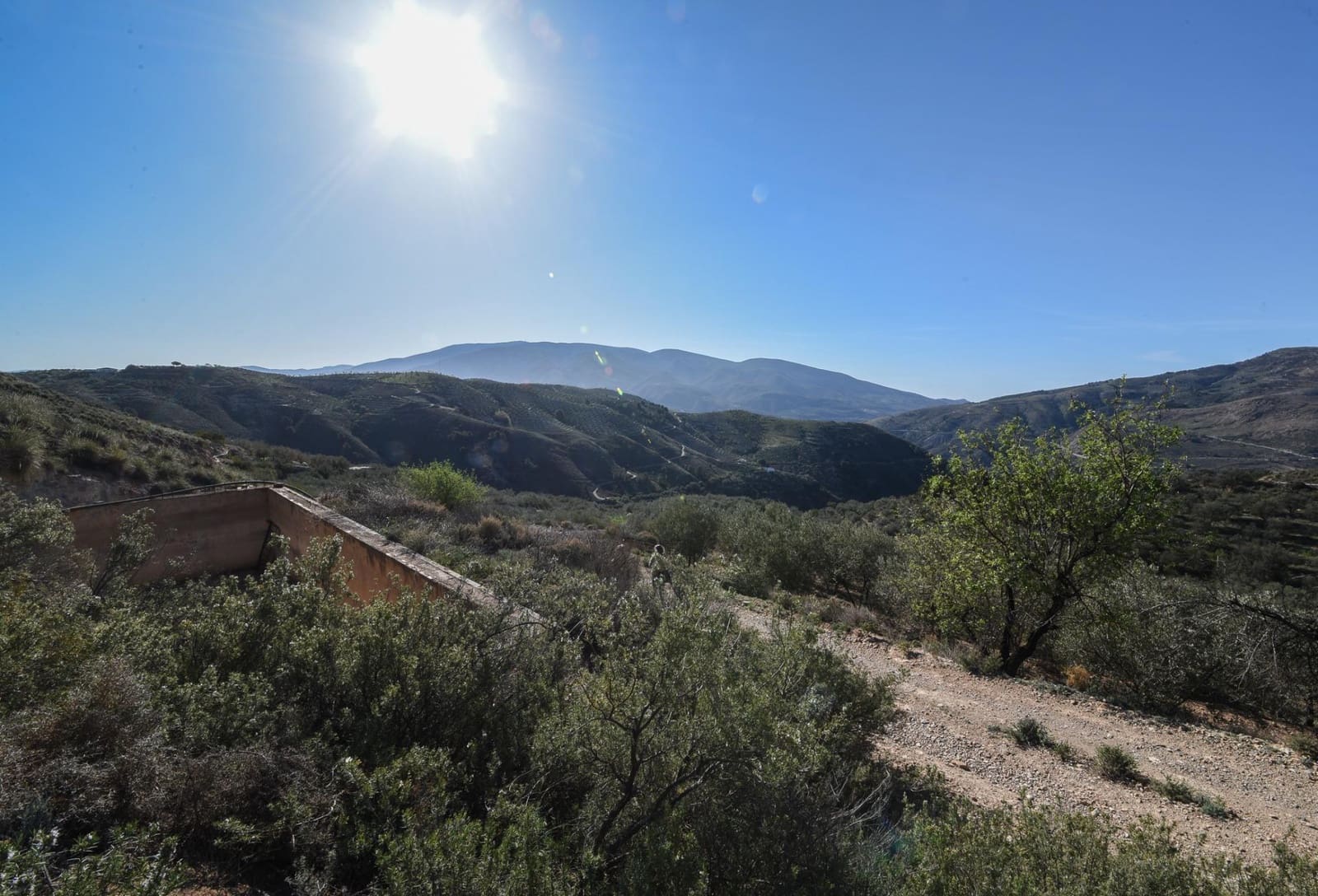 Grunde uden byggetilladelser til salg i Lanjaron - € 35.000 (Ref: 8148337)