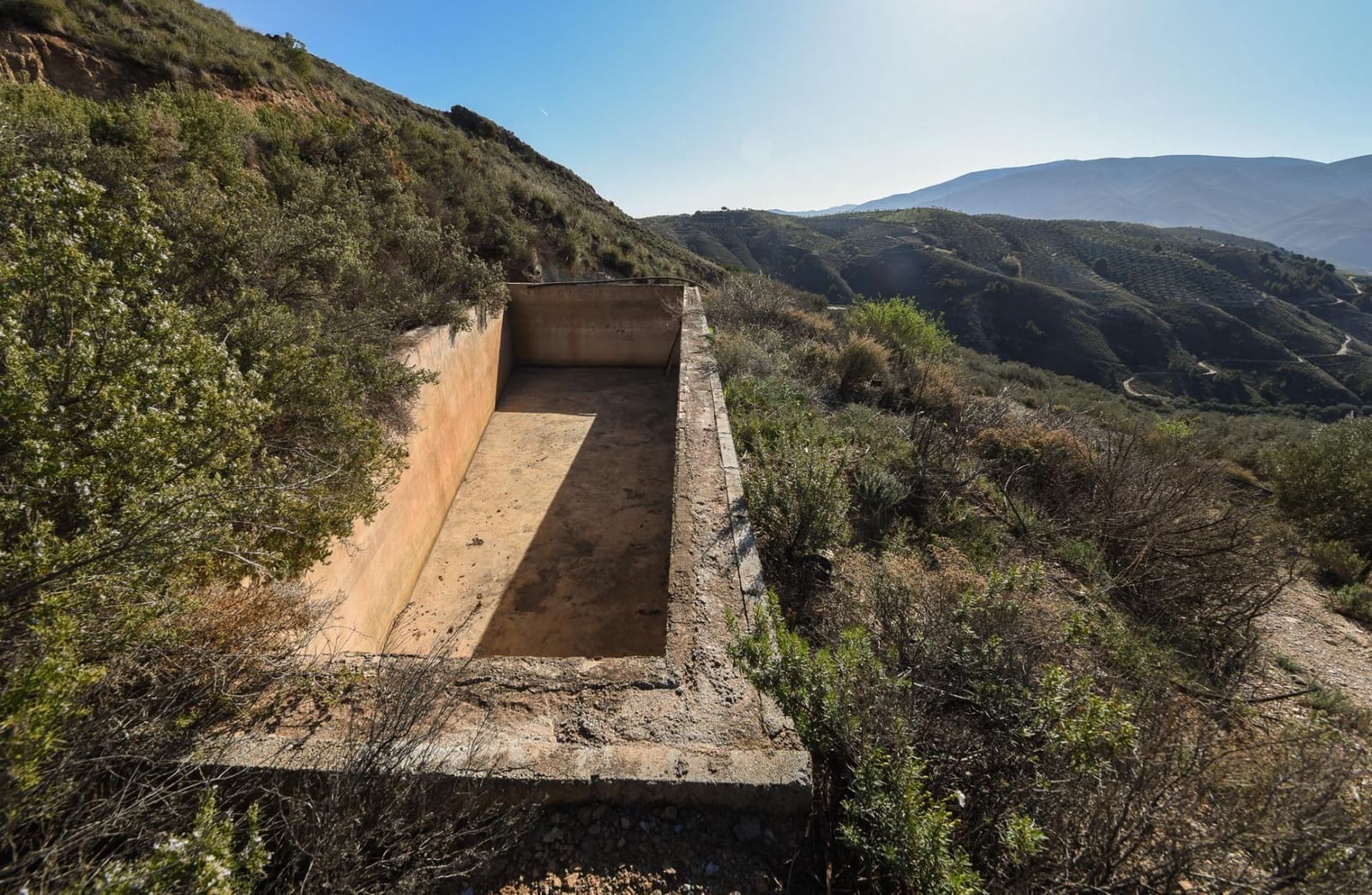 Grunde uden byggetilladelser til salg i Lanjaron - € 35.000 (Ref: 8148337)