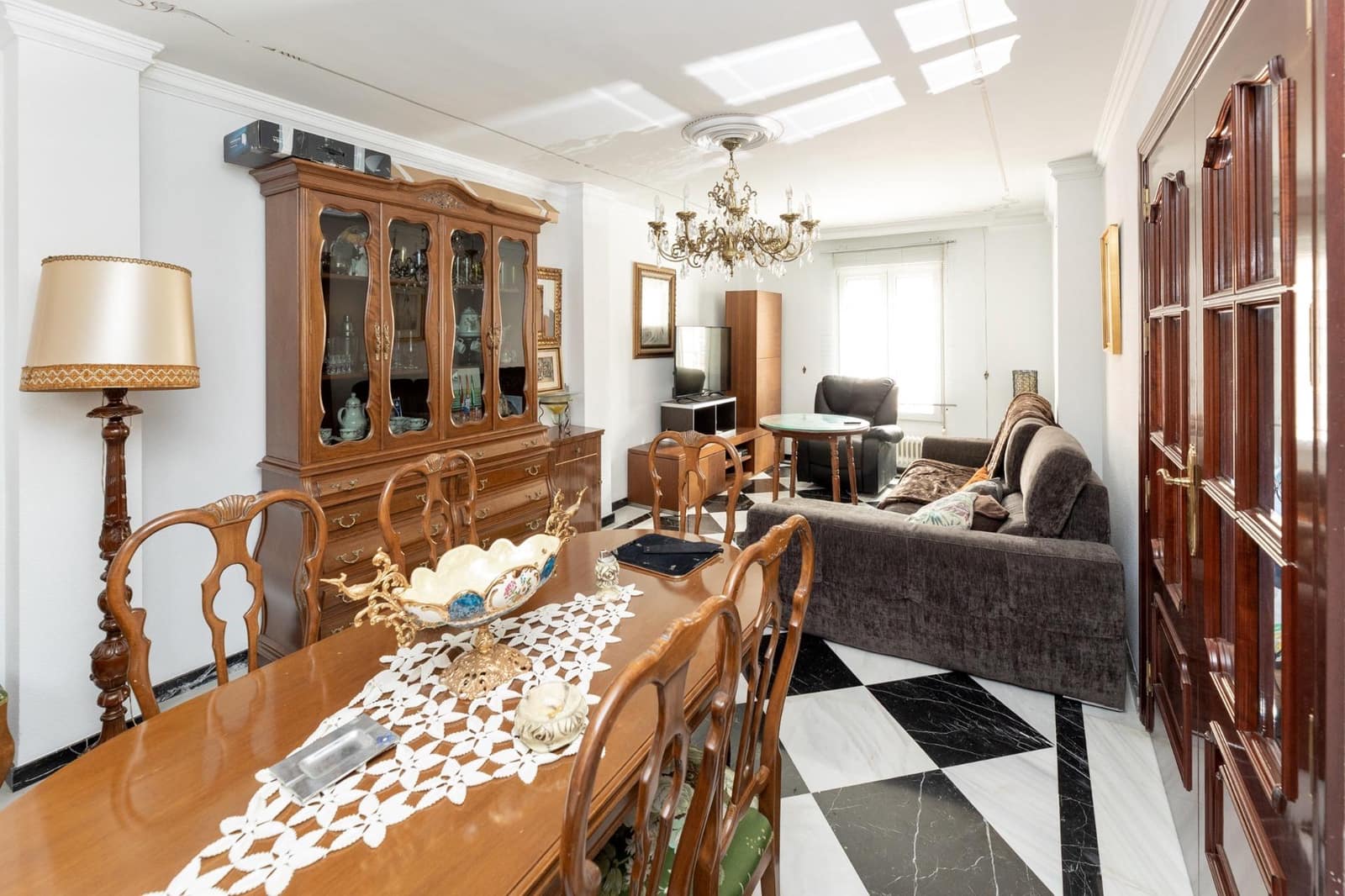 5 soveværelse Villa til salg i Santa Fe med garage - € 325.000 (Ref: 8337800)