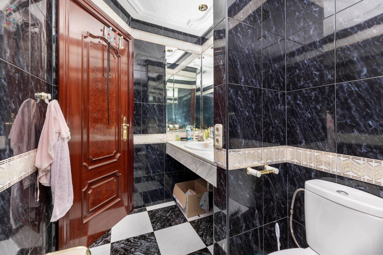 5 soveværelse Villa til salg i Santa Fe med garage - € 325.000 (Ref: 8337800)