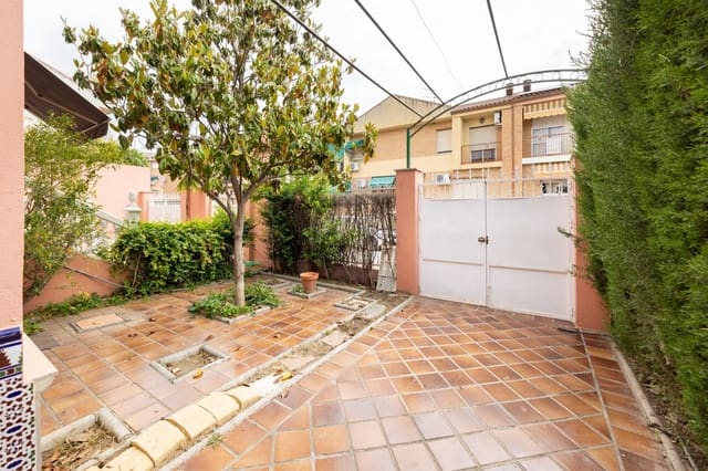 5 soveværelse Villa til salg i Santa Fe med garage - € 325.000 (Ref: 8337800)