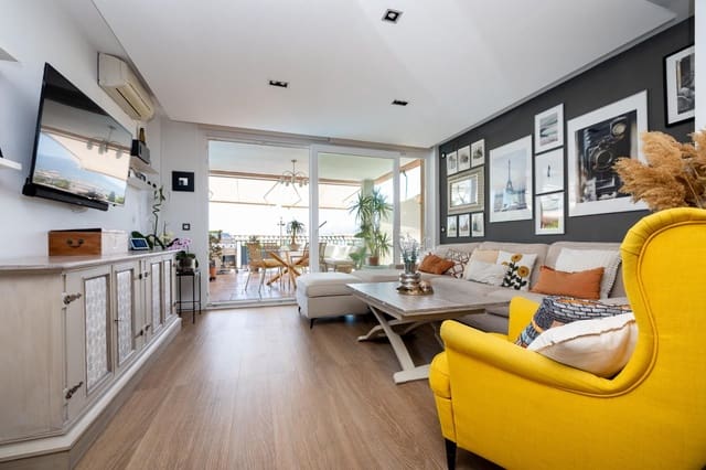 3 soverom Villa til salgs i Otura med svømmebasseng garasje - € 545 000 (Ref: 8452028)