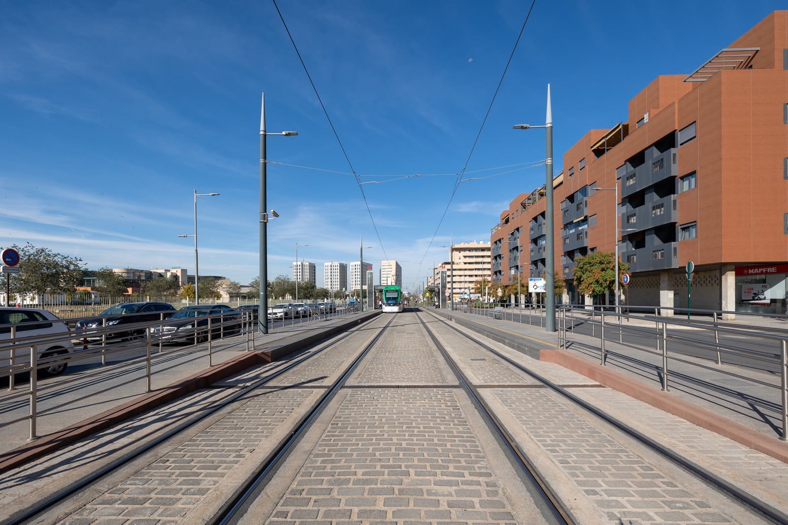 Commercial for sale in Granada city - € 299,000 (Ref: 8623528)