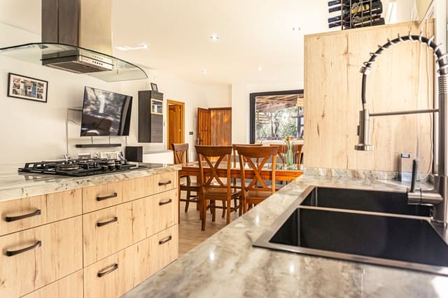 4 sovrum Finca/Hus på landet till salu i Castillo de Locubín med pool - 200 000 € (Ref: 8639389)