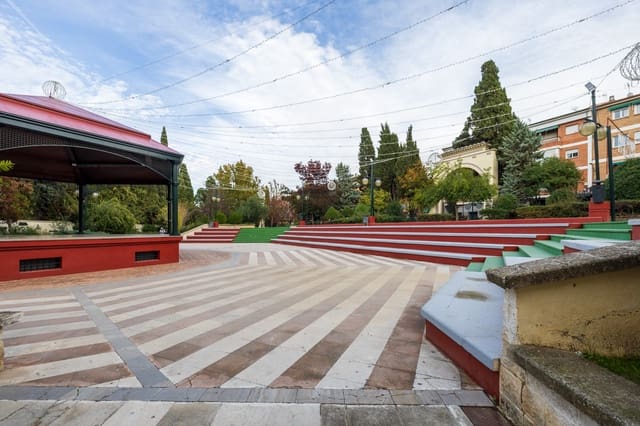 3 soverom Kjedet enebolig til salgs i La Zubia - € 270 000 (Ref: 8709351)