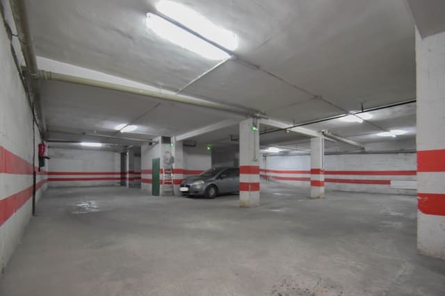 Garage à vendre à Figares, Grenade ville - 25 000 € (Ref: 8815832)