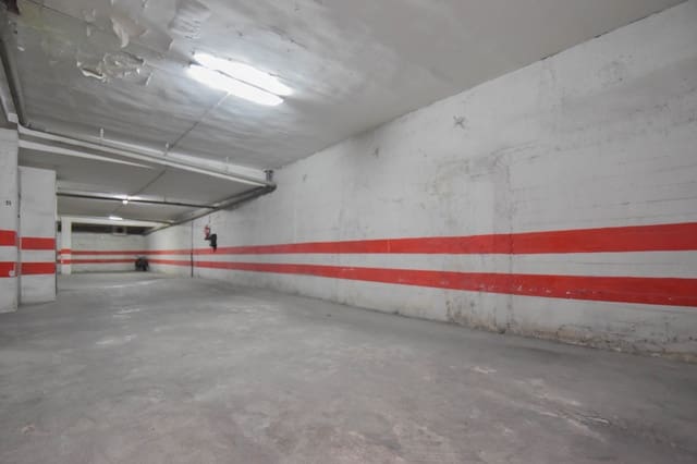 Garage à vendre à Figares, Grenade ville - 25 000 € (Ref: 8815832)