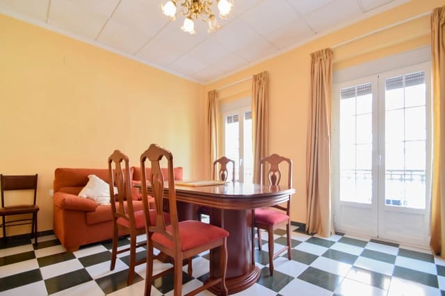 Pareado de 3 habitaciones en Pinos Puente en venta - 70.000 € (Ref: 8847391)