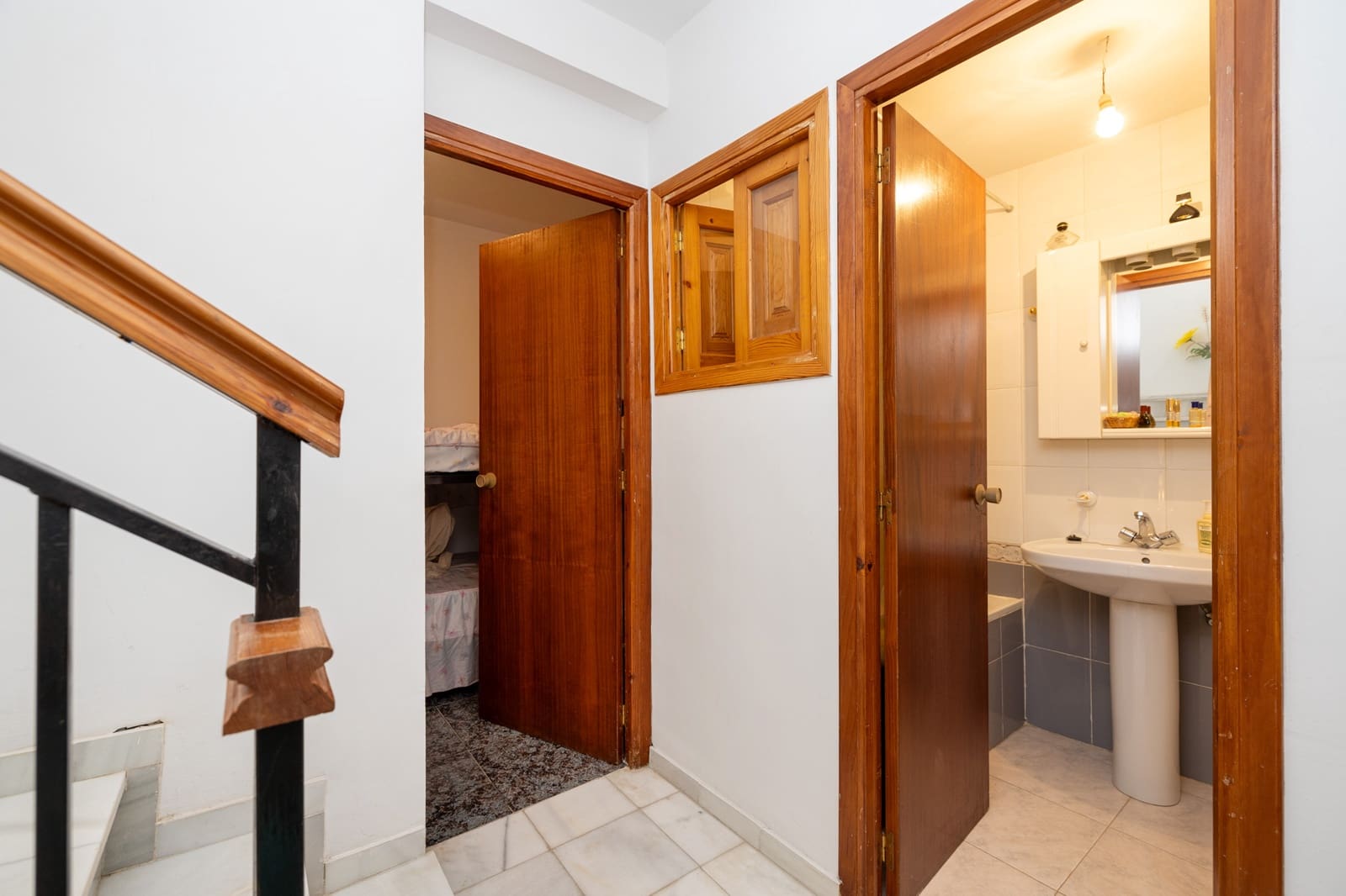 3 sypialnia Dom blizniak na sprzedaż w Lanjaron - 119 900 € (Ref: 8862589)