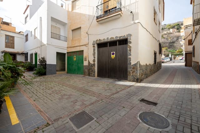 3 slaapkamer Halfvrijstaande villa te koop in Lanjarón - € 119.900 (Ref: 8862589)