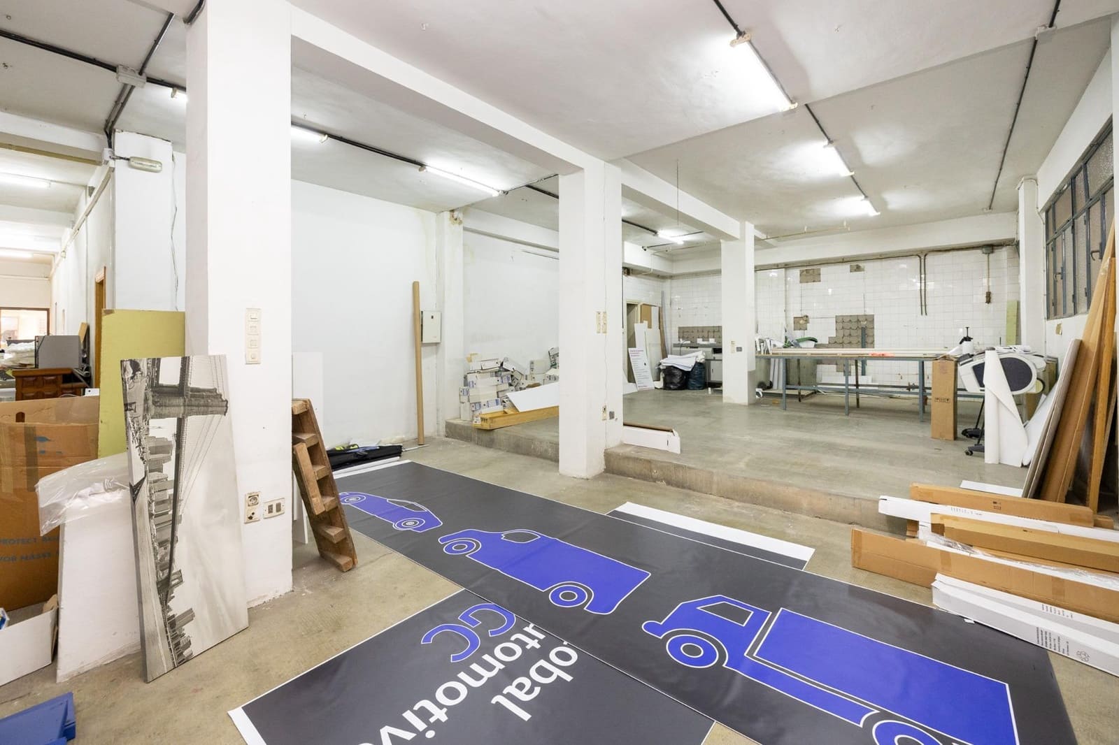 Komercyjne na sprzedaż w Miasto Grenada - 190 000 € (Ref: 8895067)