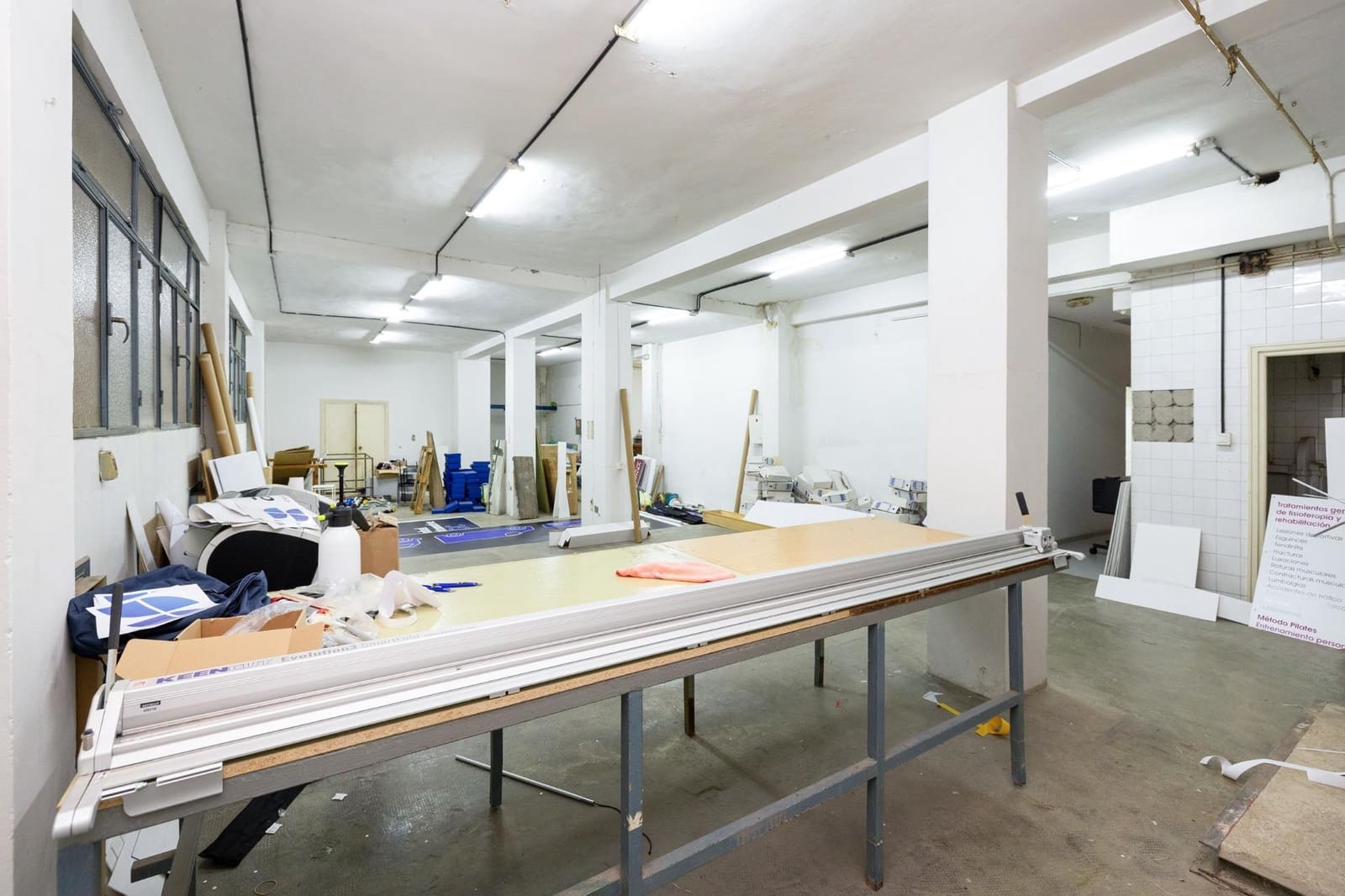 Komercyjne na sprzedaż w Miasto Grenada - 190 000 € (Ref: 8895067)