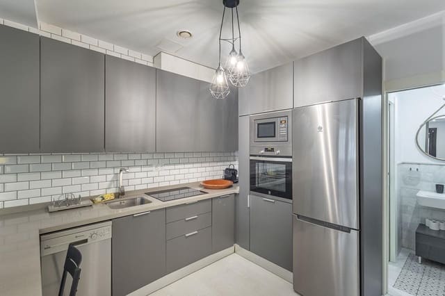 1 soveværelse Lejlighed til salg i Centro - Sagrario, Granada by - € 195.000 (Ref: 8897109)