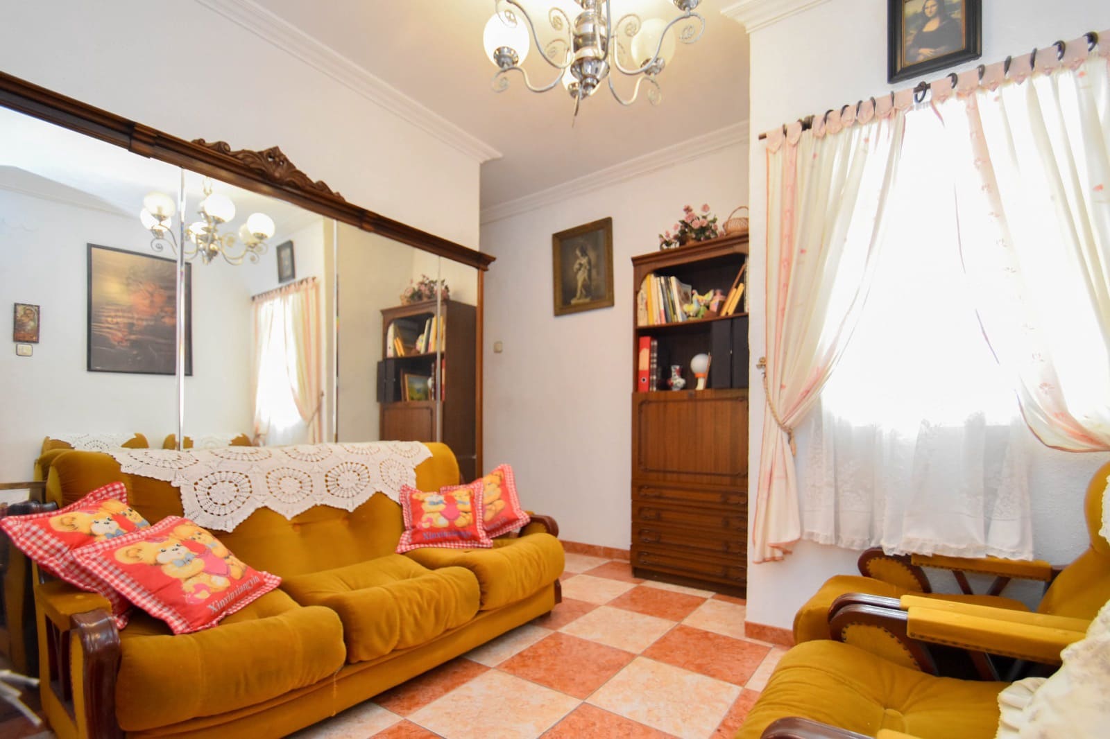 6 soveværelse Byhus til salg i Linares - € 148.000 (Ref: 8994041)