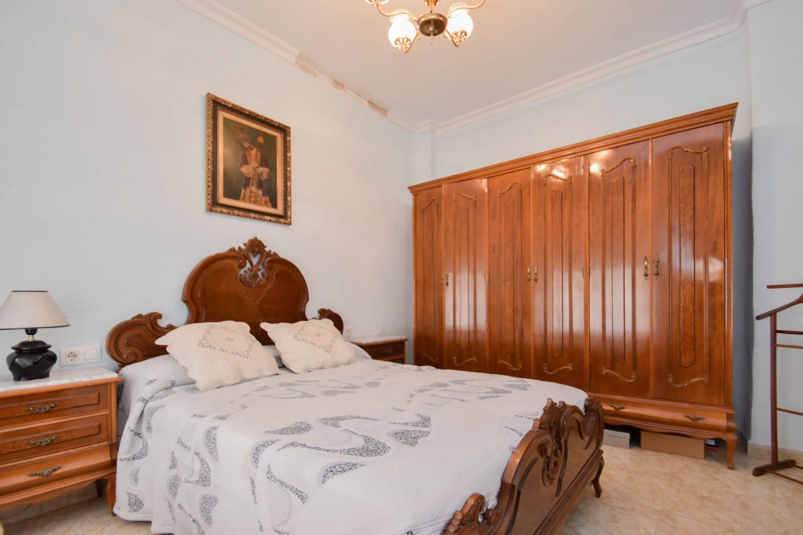 6 soveværelse Byhus til salg i Linares - € 148.000 (Ref: 8994041)