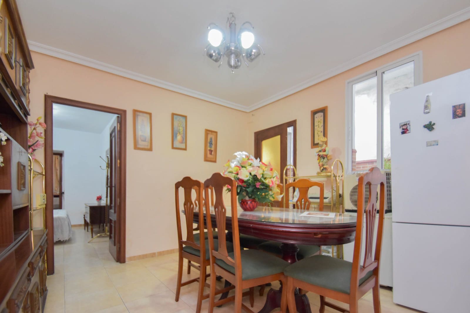 6 soveværelse Byhus til salg i Linares - € 148.000 (Ref: 8994041)