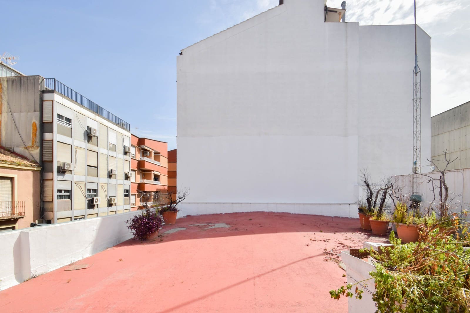 6 soveværelse Byhus til salg i Linares - € 148.000 (Ref: 8994041)