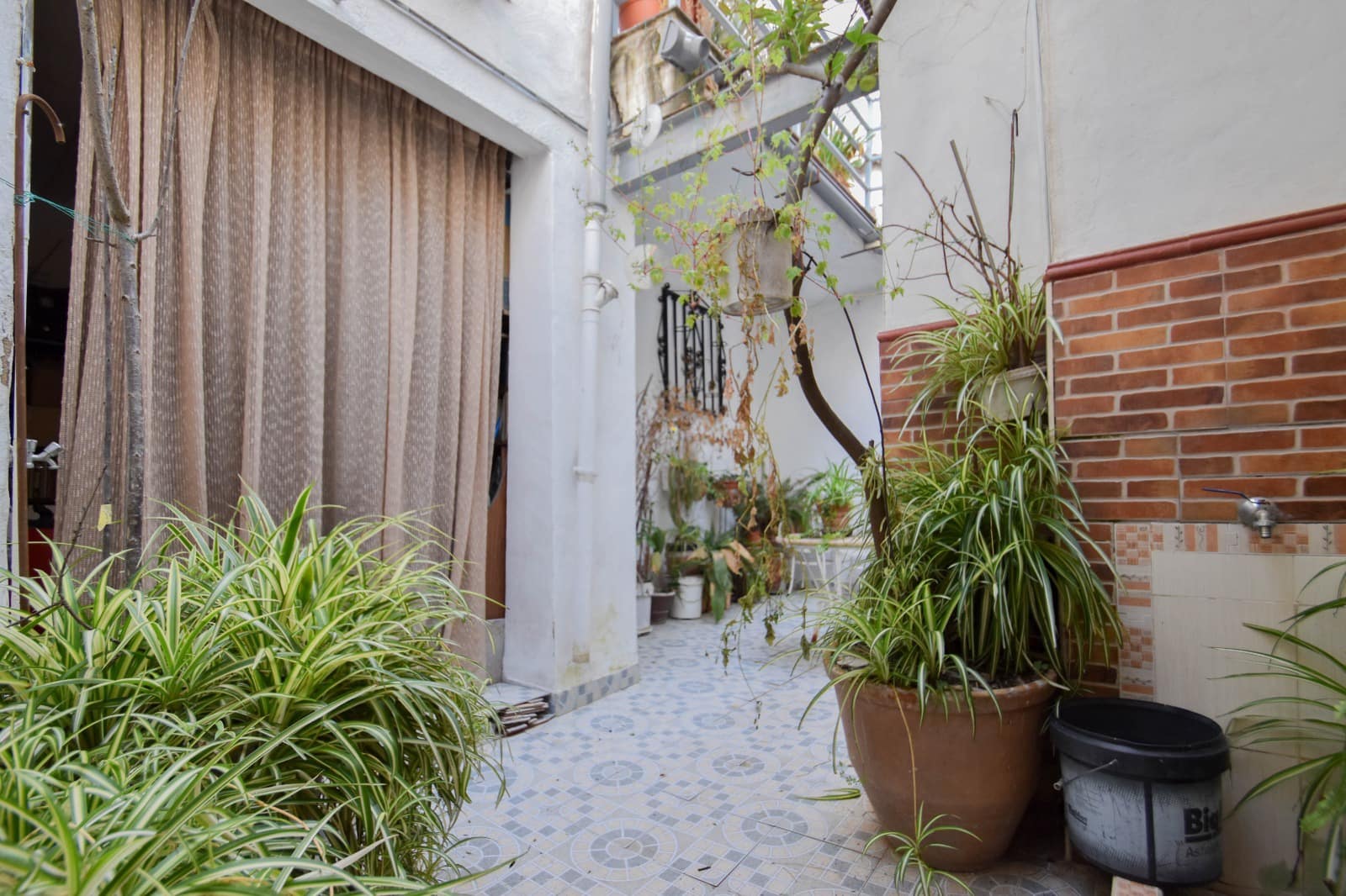 6 soveværelse Byhus til salg i Linares - € 148.000 (Ref: 8994041)