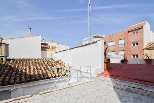 6 bedroom Townhouse for sale in Linares - € 148,000 (Ref: 8994041)