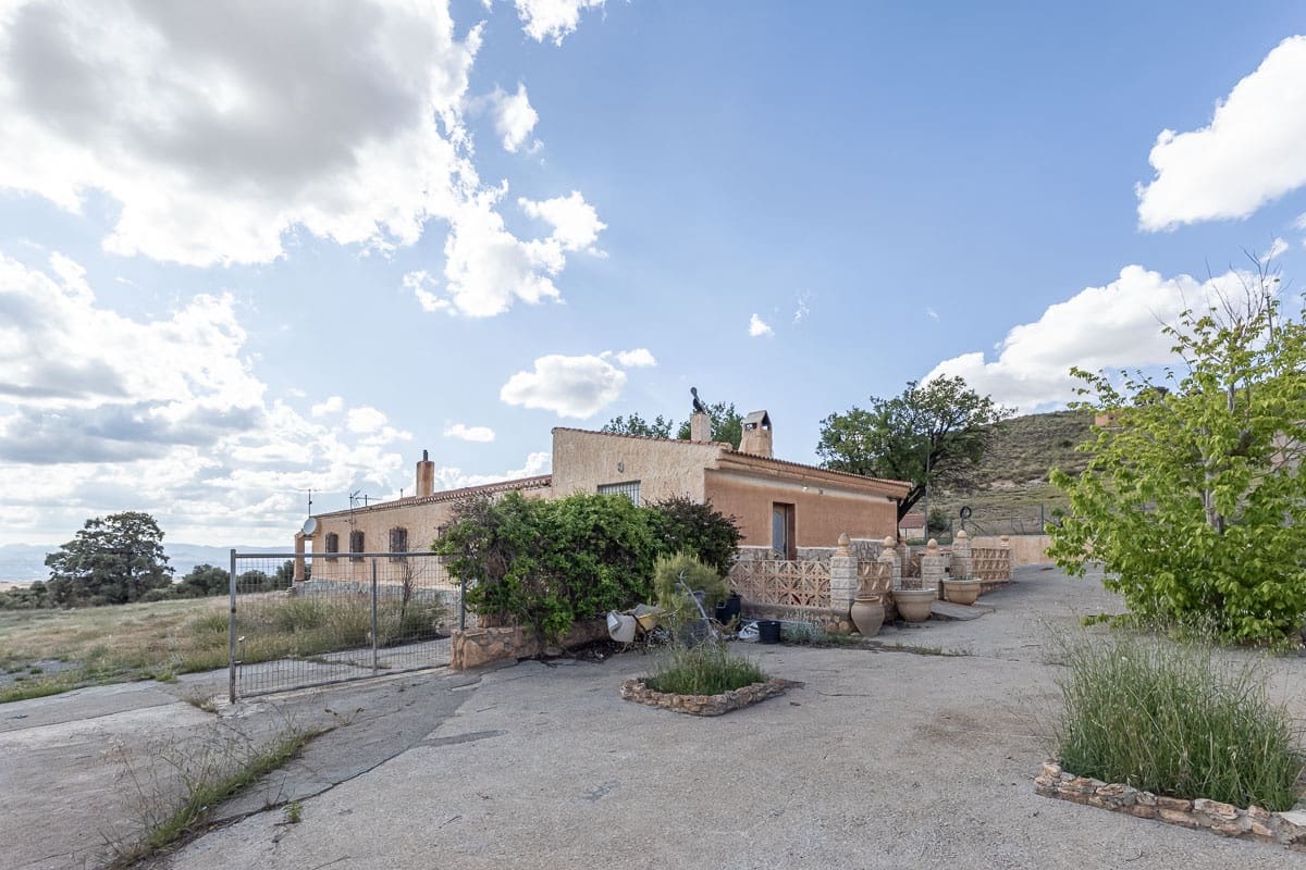 Grunde uden byggetilladelser til salg i Beas de Guadix - € 2.000.000 (Ref: 9005383)