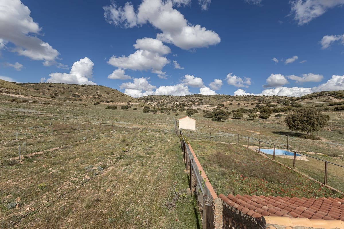 Grunde uden byggetilladelser til salg i Beas de Guadix - € 2.000.000 (Ref: 9005383)