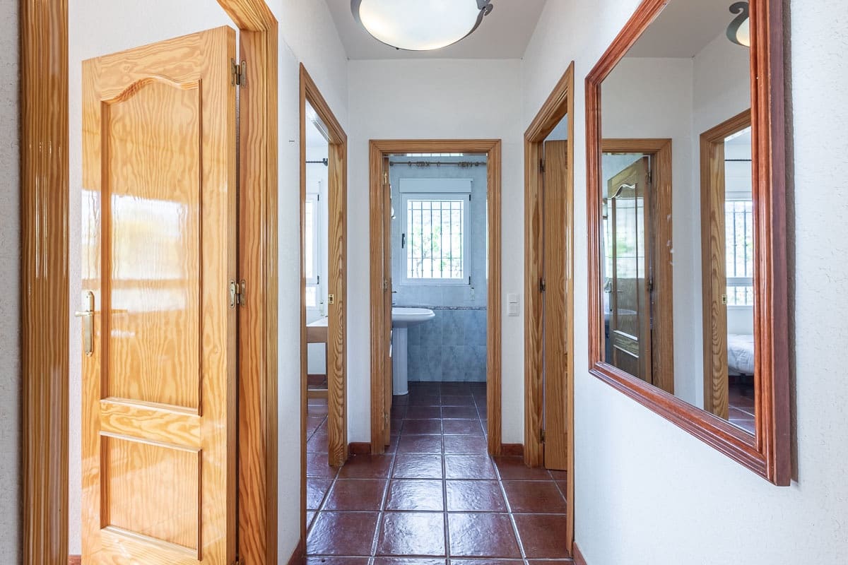 Grunde uden byggetilladelser til salg i Beas de Guadix - € 2.000.000 (Ref: 9005383)