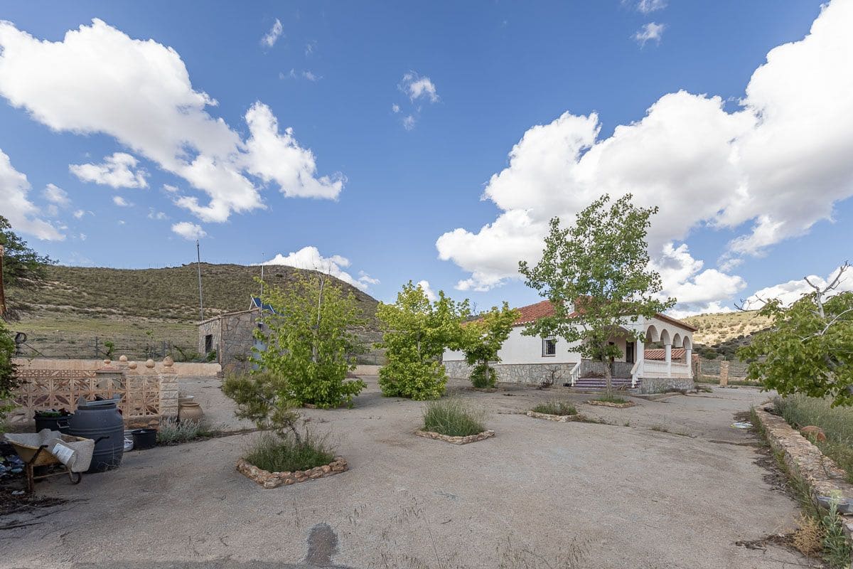 Undeveloped Land for sale in Guadix - € 1,650,000 (Ref: 9005383)