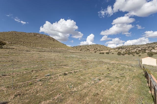 Terre non Aménagée à vendre à Guadix - 1 650 000 € (Ref: 9005383)