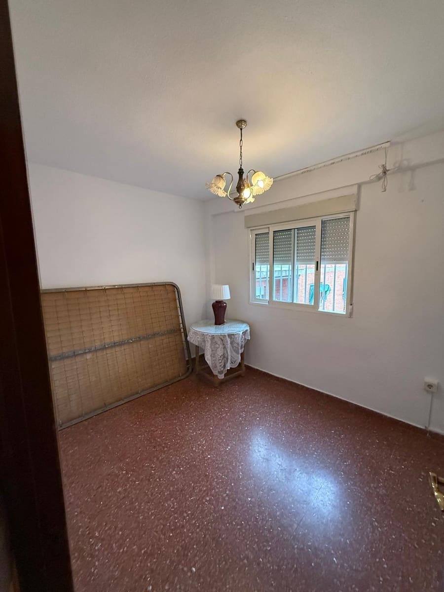 4 camera da letto Appartamento da affittare in Granada citta - 1.000 € (Rif: 9014583)