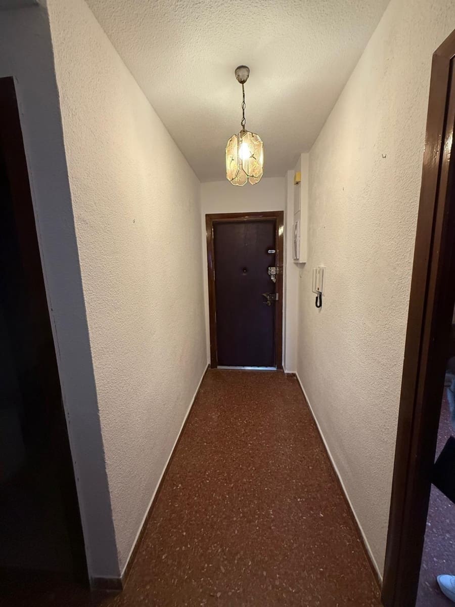 4 camera da letto Appartamento da affittare in Granada citta - 1.000 € (Rif: 9014583)