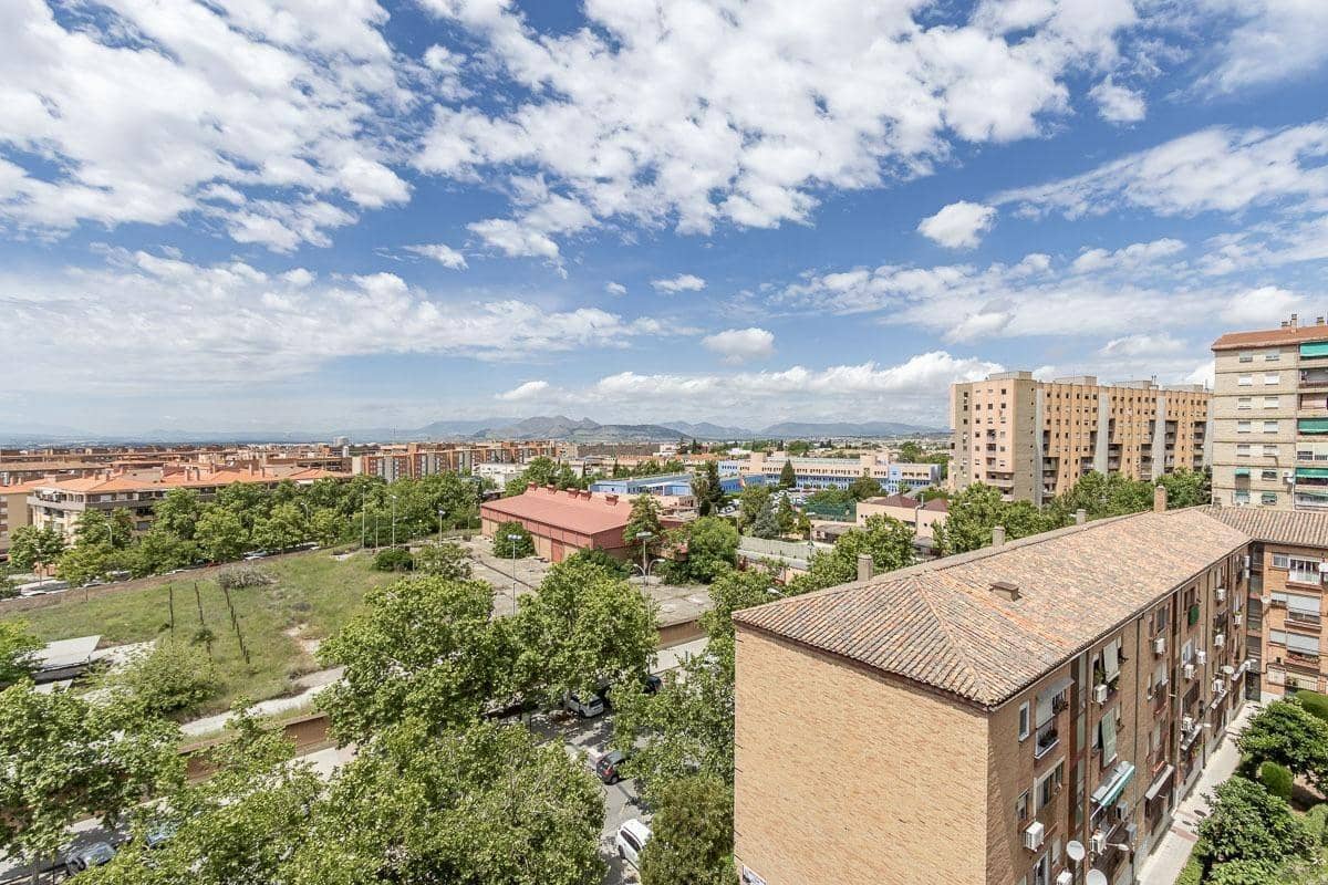 4 camera da letto Appartamento da affittare in Granada citta - 1.000 € (Rif: 9014583)