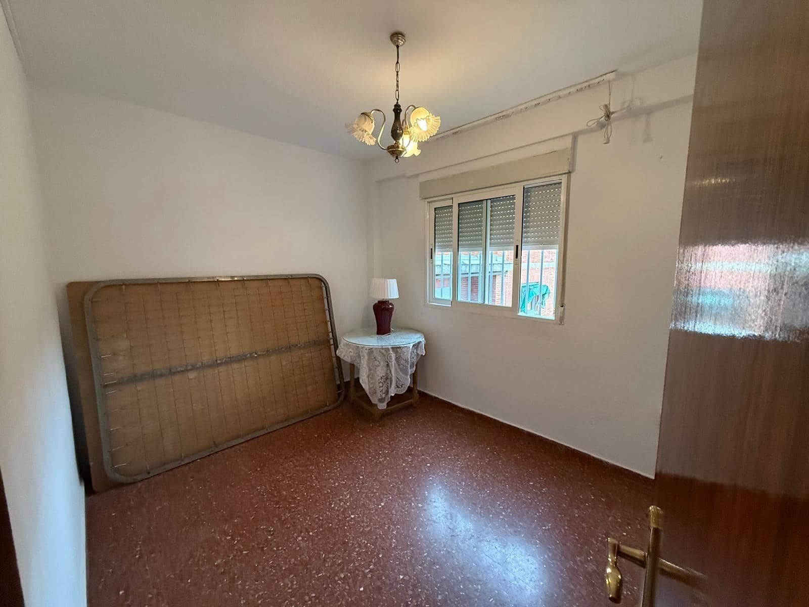 4 camera da letto Appartamento da affittare in Granada citta - 1.000 € (Rif: 9014583)