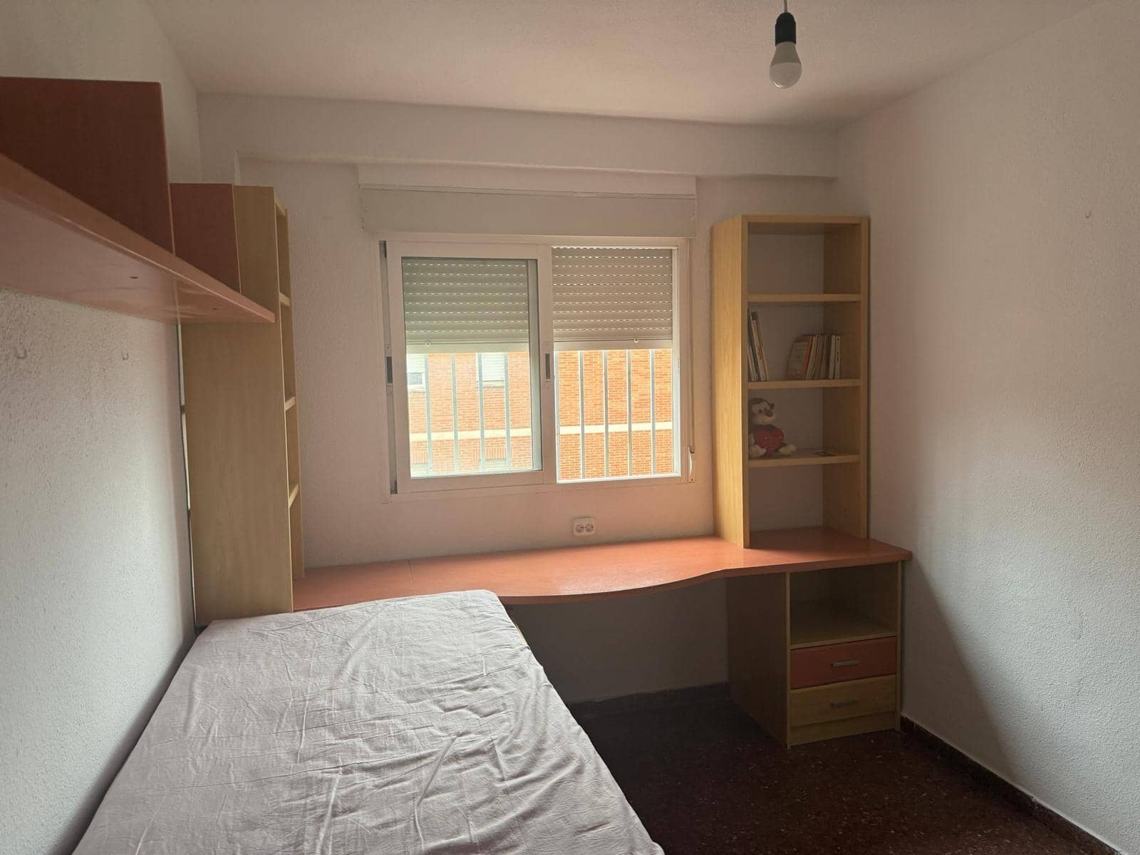 4 camera da letto Appartamento da affittare in Granada citta - 1.000 € (Rif: 9014583)