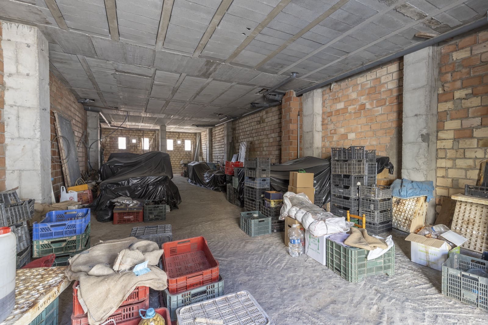 Erhverv til salg i Albunol - € 150.000 (Ref: 9024197)