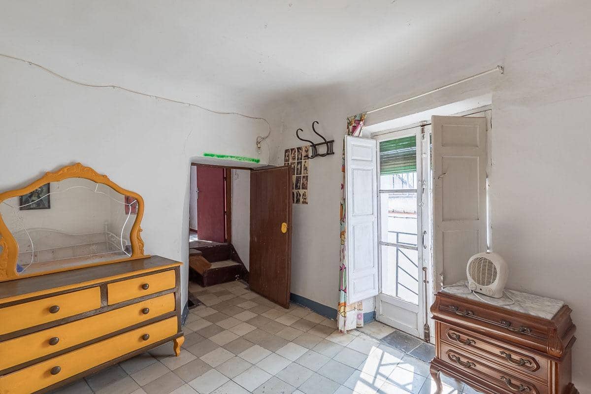 3 soveværelse Byhus til salg i Cogollos Vega - € 99.000 (Ref: 9057799)