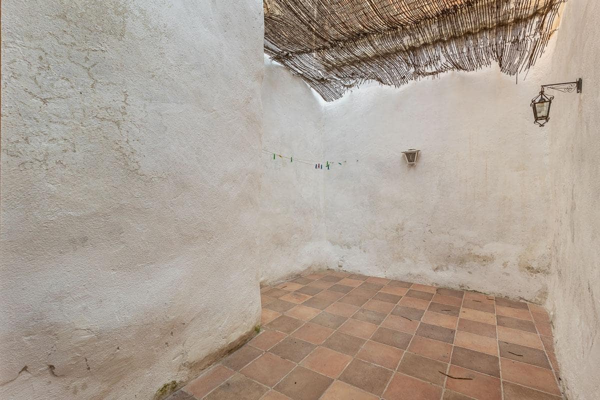 3 soveværelse Byhus til salg i Cogollos Vega - € 99.000 (Ref: 9057799)