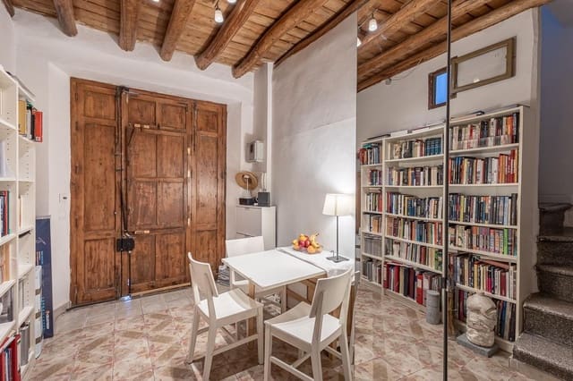 2 soveværelse Rækkehus til salg i Granada by - € 399.000 (Ref: 9065039)