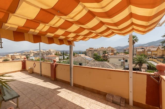 5 Zimmer Villa zu verkaufen in Ogíjares mit Garage - 310.000 € (Ref: 9075316)