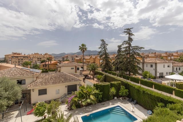 5 Zimmer Villa zu verkaufen in Ogíjares mit Garage - 310.000 € (Ref: 9075316)