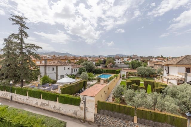 5 Zimmer Villa zu verkaufen in Ogíjares mit Garage - 310.000 € (Ref: 9075316)