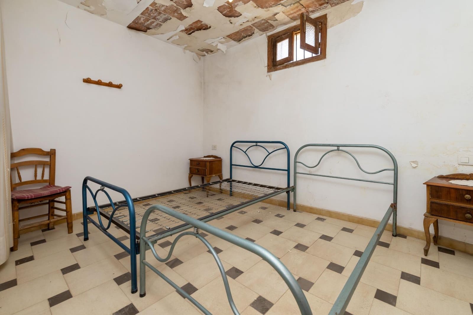 3 soveværelse Finca/Landehus til salg i Bubion - € 99.000 (Ref: 9075319)