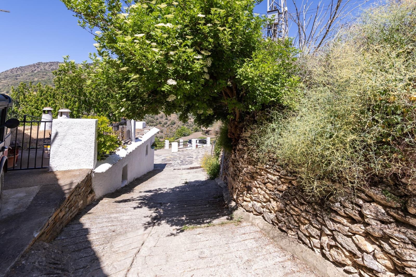 3 soveværelse Finca/Landehus til salg i Bubion - € 99.000 (Ref: 9075319)