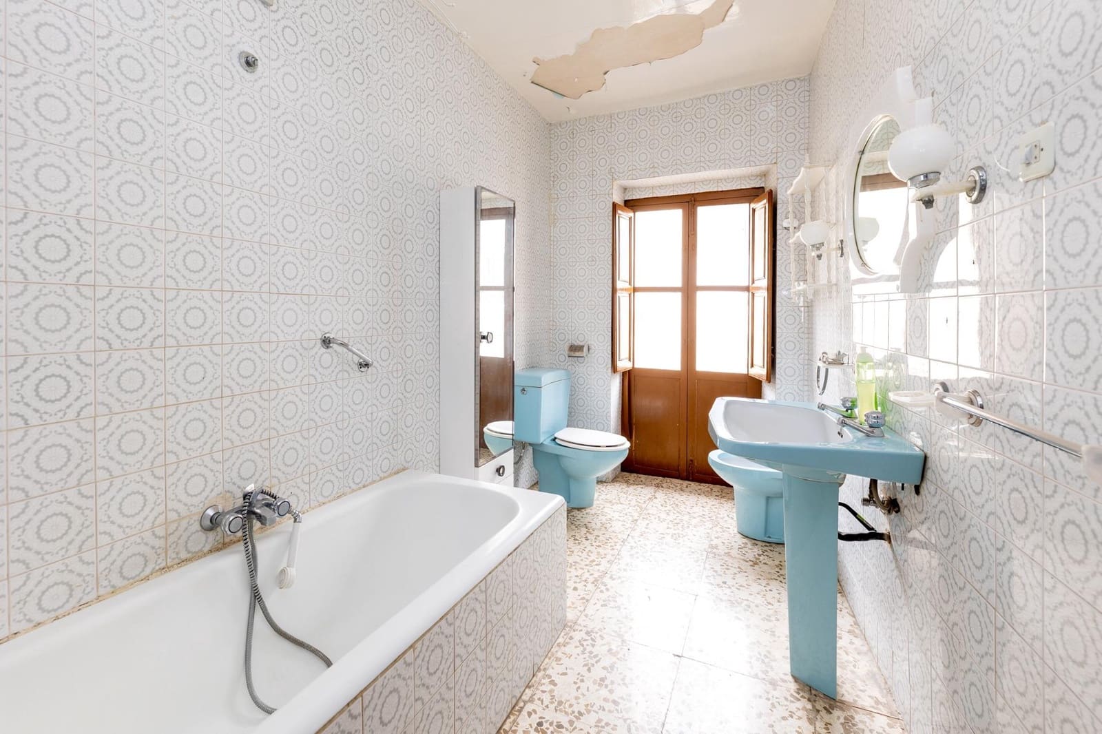 7 soveværelse Byhus til salg i Padul - € 185.000 (Ref: 9089981)