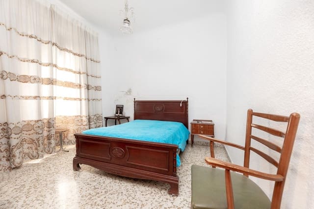 7 soveværelse Byhus til salg i Padul - € 185.000 (Ref: 9089981)