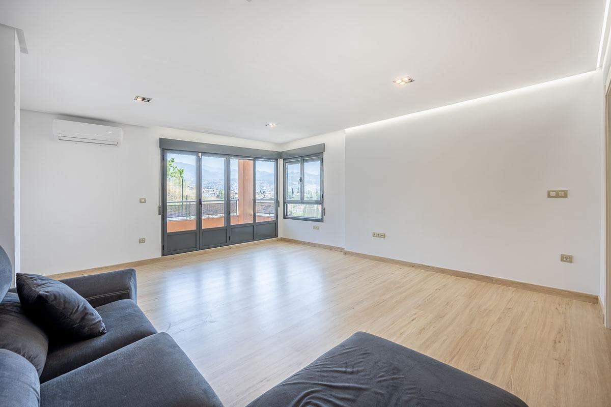 4 soverom Leilighet til salgs i Granada by med svømmebasseng - € 440 000 (Ref: 9099306)