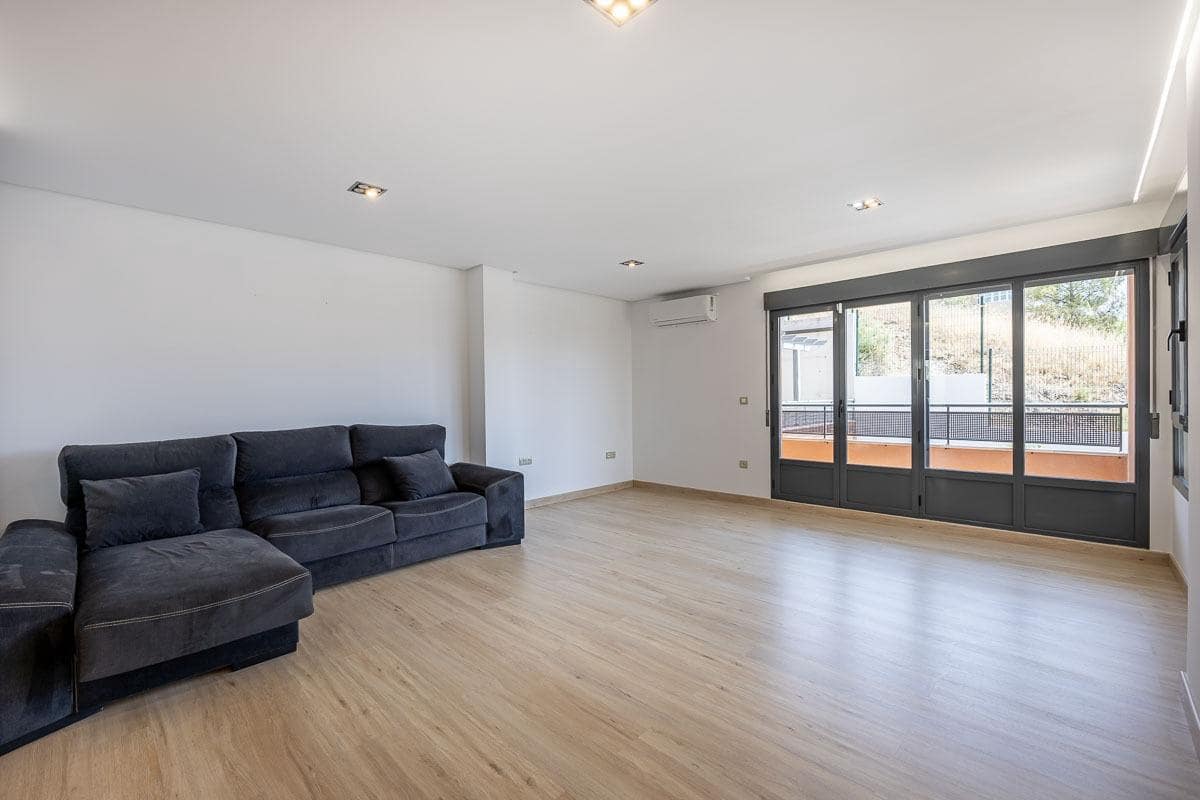 4 soverom Leilighet til salgs i Granada by med svømmebasseng - € 440 000 (Ref: 9099306)