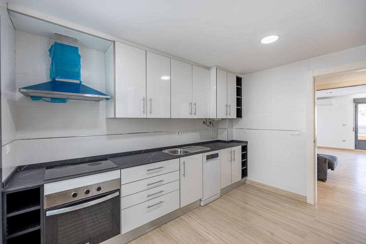 4 soverom Leilighet til salgs i Granada by med svømmebasseng - € 440 000 (Ref: 9099306)