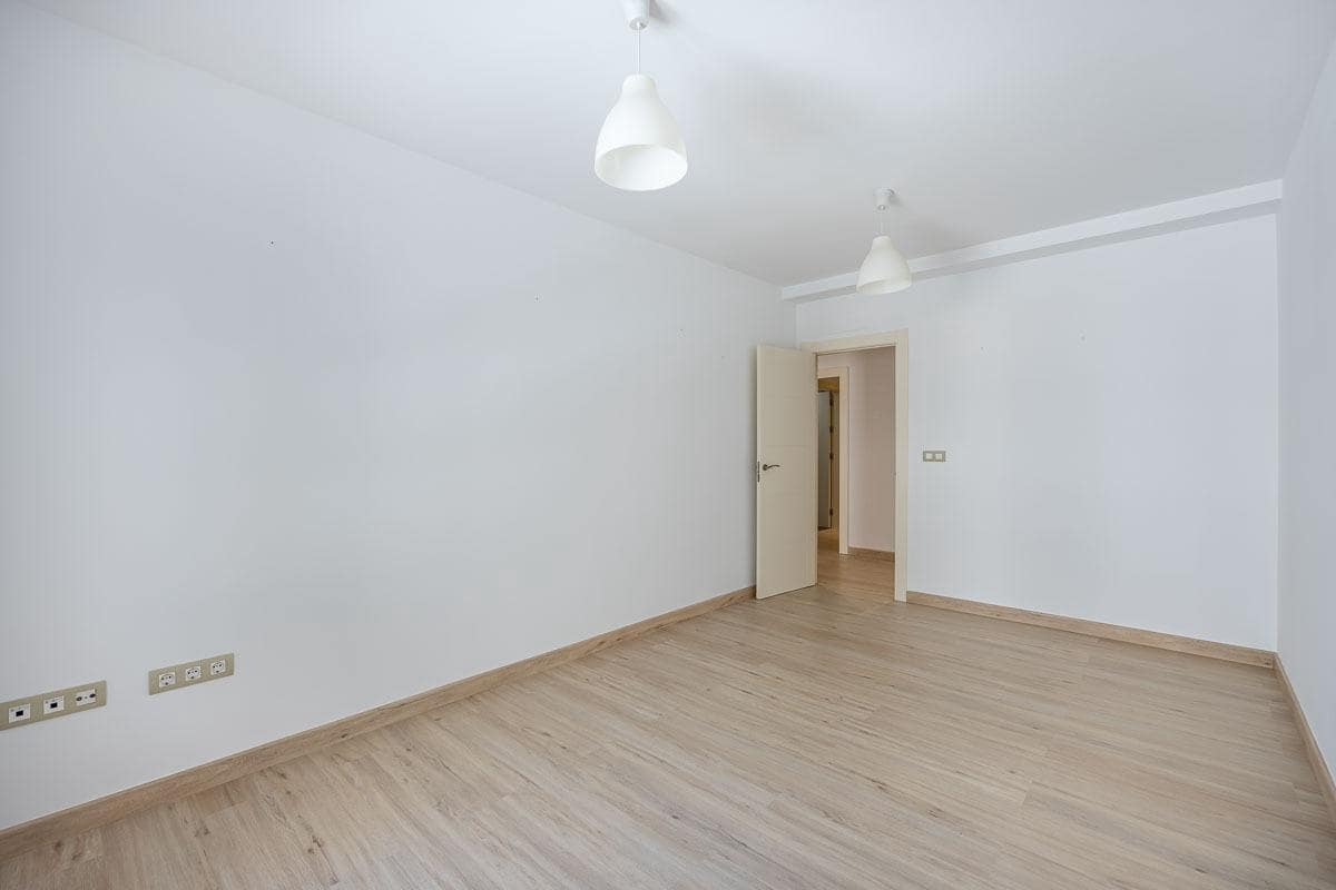 4 soverom Leilighet til salgs i Granada by med svømmebasseng - € 440 000 (Ref: 9099306)