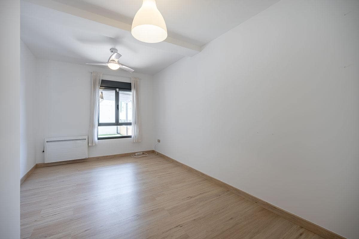 4 soverom Leilighet til salgs i Granada by med svømmebasseng - € 440 000 (Ref: 9099306)