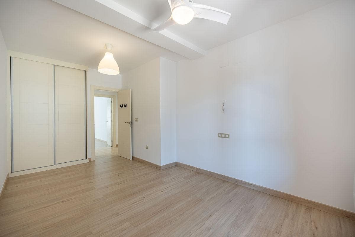 4 soverom Leilighet til salgs i Granada by med svømmebasseng - € 440 000 (Ref: 9099306)